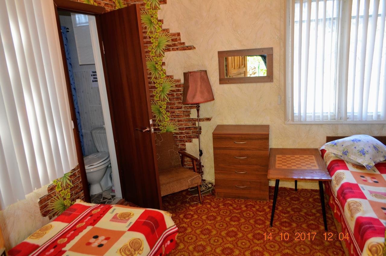 Petrovskaya Pristan Hotel Чолпон-Ата Екстериор снимка