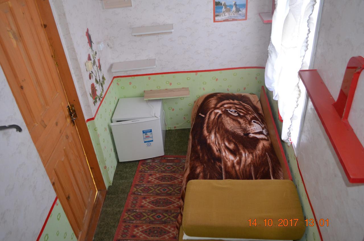 Petrovskaya Pristan Hotel Чолпон-Ата Екстериор снимка