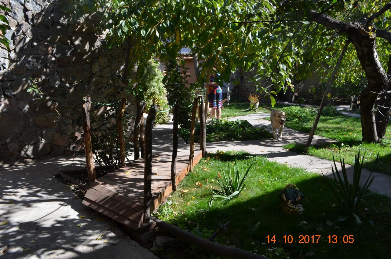Petrovskaya Pristan Hotel Чолпон-Ата Екстериор снимка