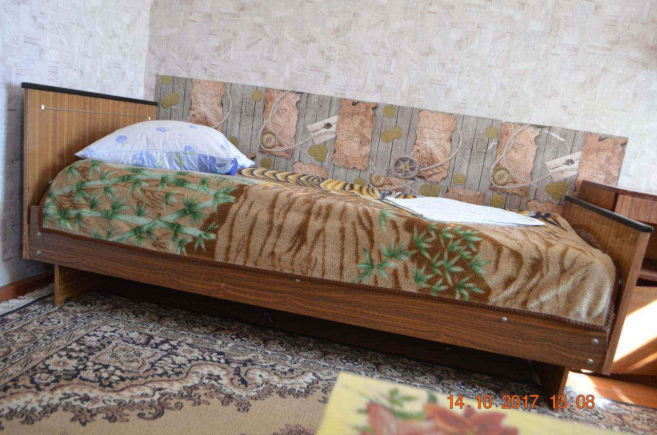 Petrovskaya Pristan Hotel Чолпон-Ата Екстериор снимка